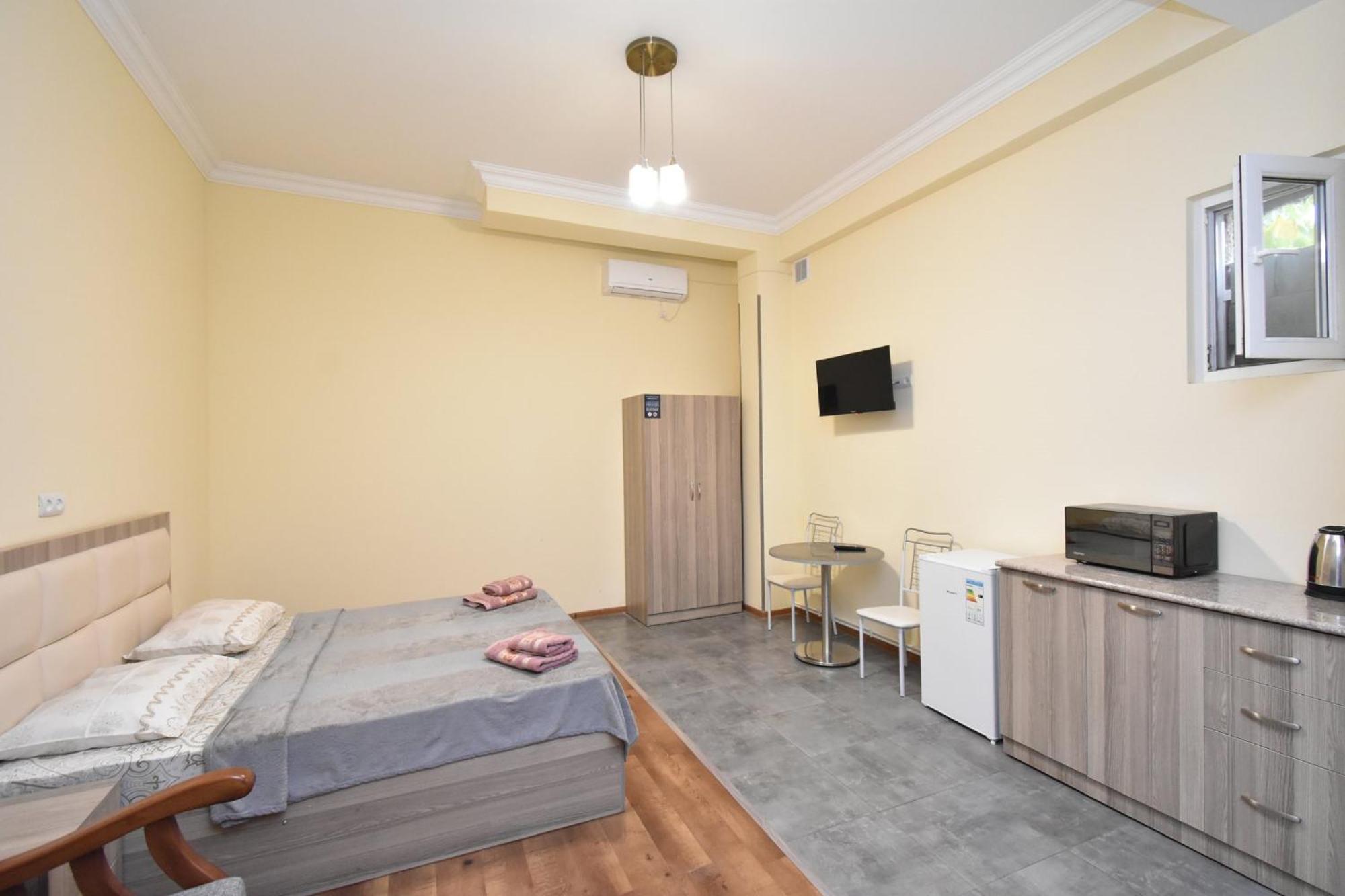 Modern Apartments And Tours Erivan Exterior foto
